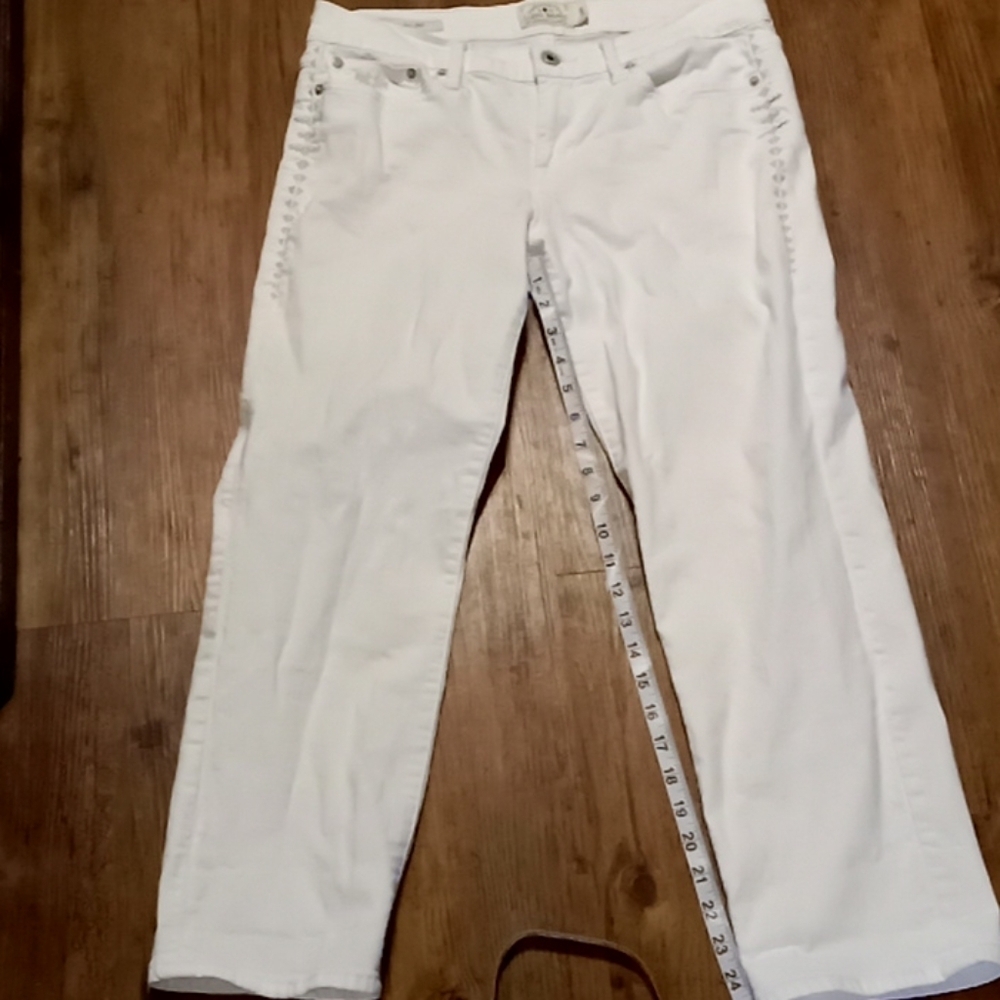 Lucky brand sweet crop embroidered white jeans